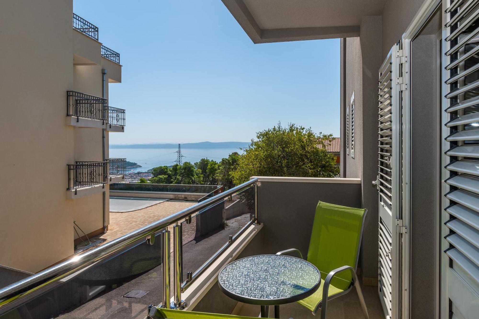 Villa Em Makarska Bagian luar foto