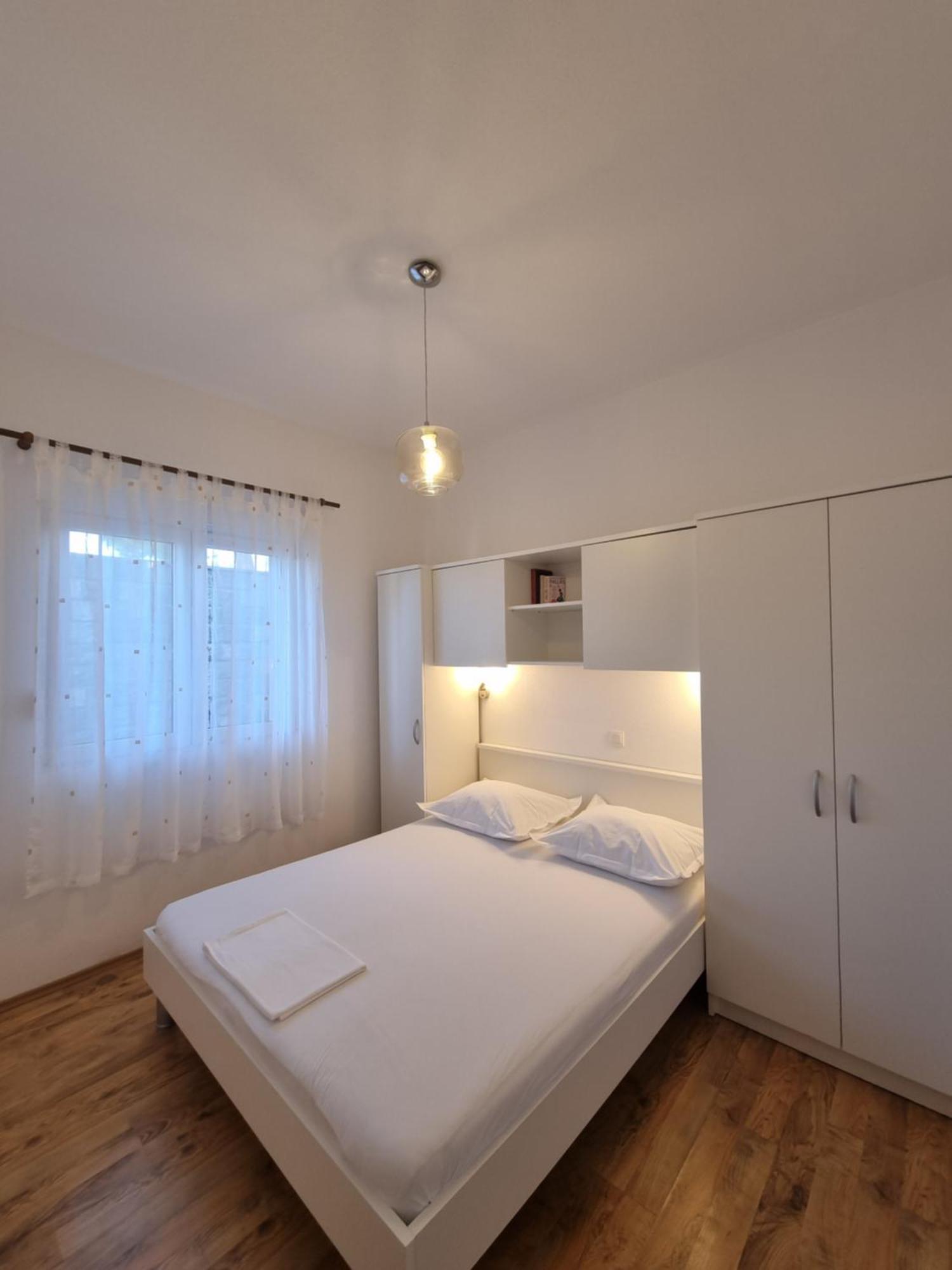 Villa Em Makarska Bagian luar foto