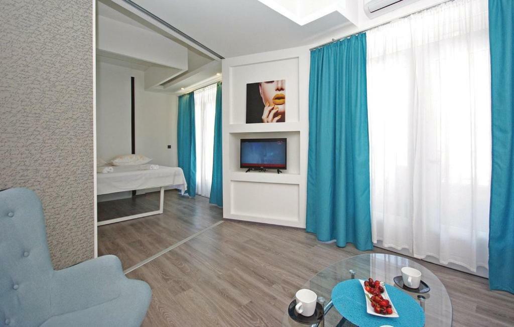 Villa Em Makarska Bagian luar foto
