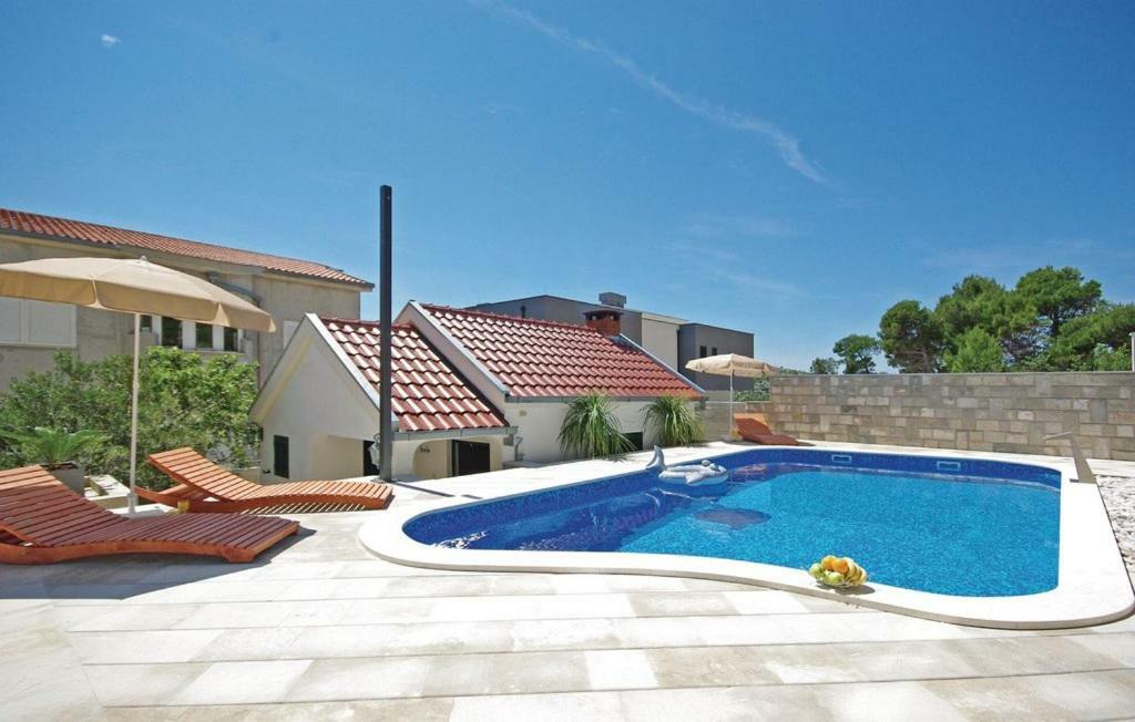 Villa Em Makarska Bagian luar foto
