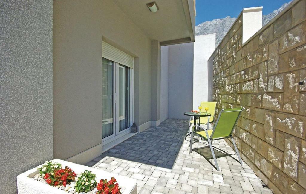 Villa Em Makarska Bagian luar foto