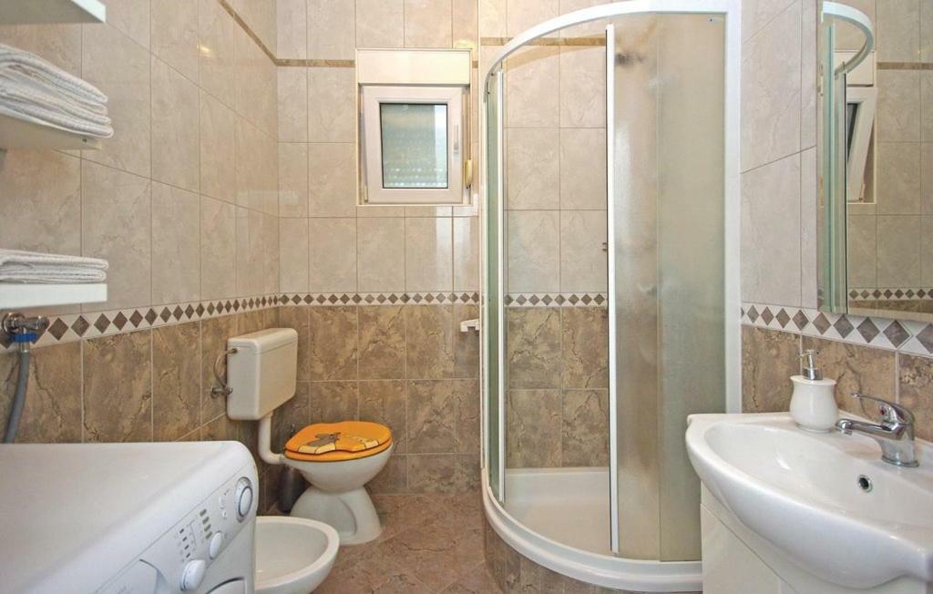 Villa Em Makarska Bagian luar foto