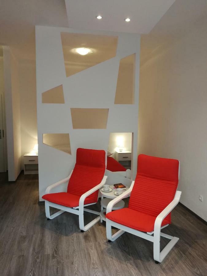 Villa Em Makarska Bagian luar foto
